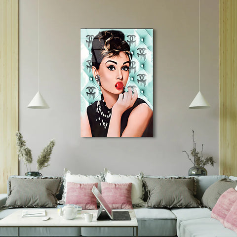 Audrey Exclusive - Canvas