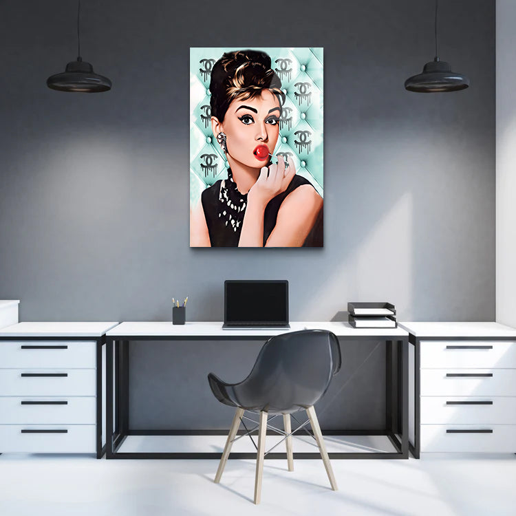 Audrey Exclusive - Canvas