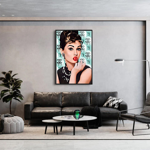 Audrey Exclusive - Canvas